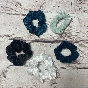 💰5/$20 NWOT Hair Scrunchies Eagles Bundle Lot of 5 Hair (or Wrist!) Accessories!